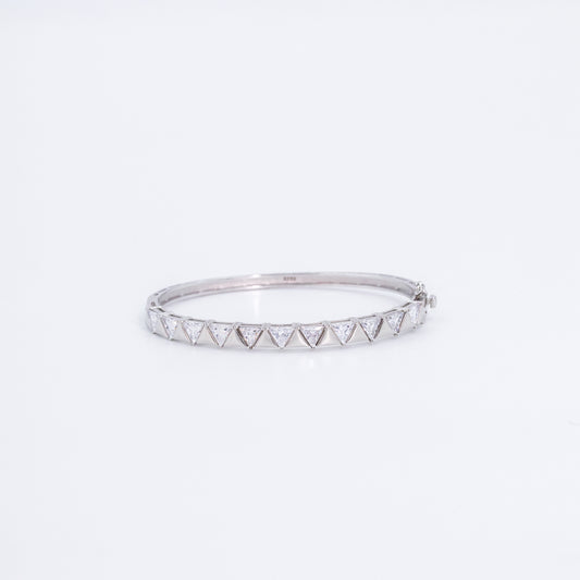 Silver Solitaire Triangular Cuff/Kada